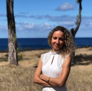 marie bourhis women empowerment embrace yourself women smile marie bourhis professionnel